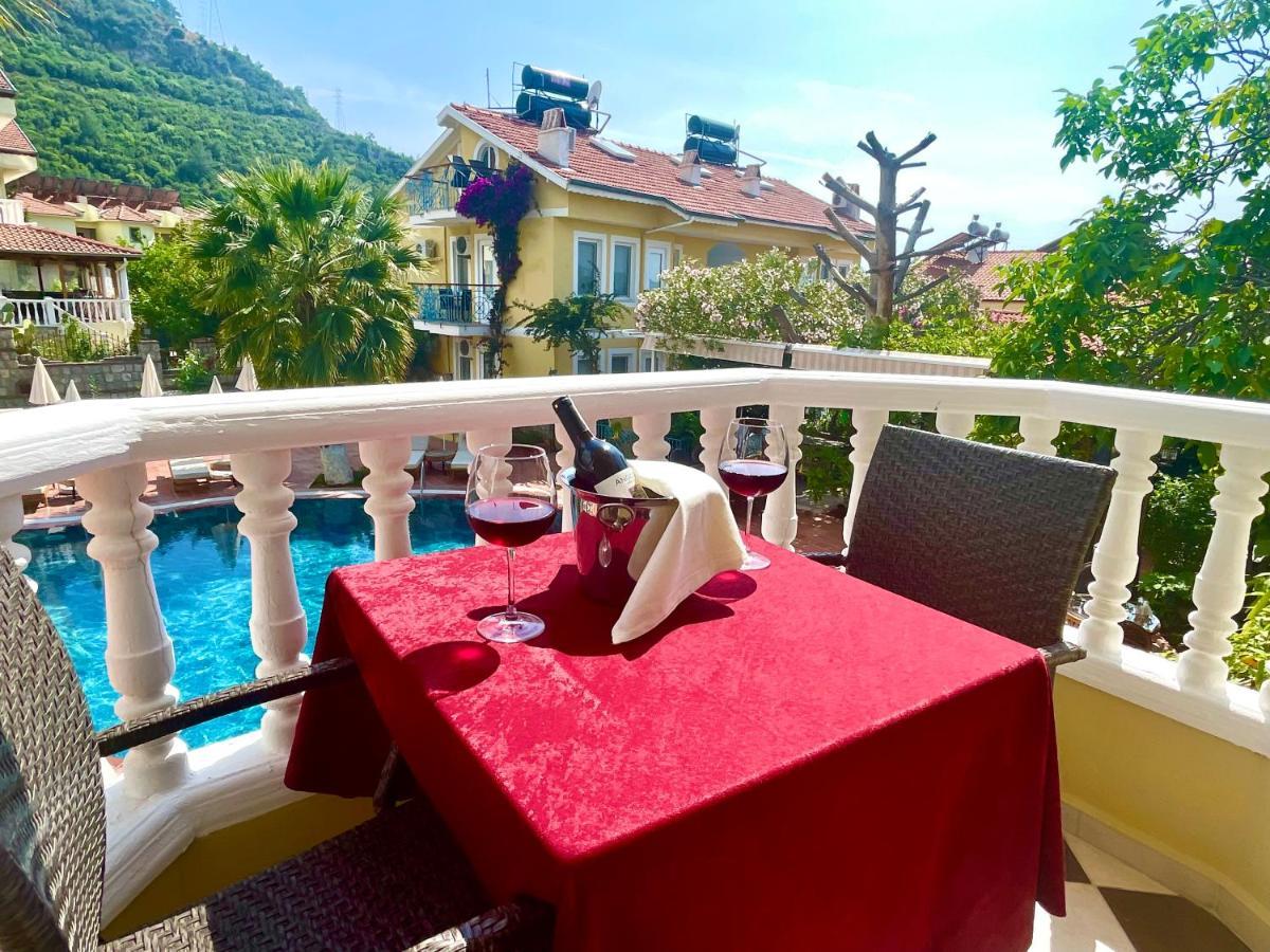 Mountain Valley Apartments, Hotel&Villas Ölüdeniz Esterno foto