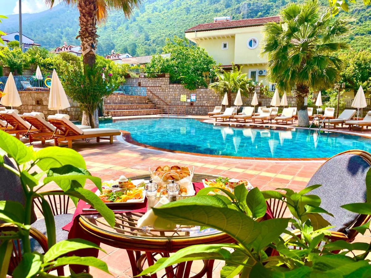 Mountain Valley Apartments, Hotel&Villas Ölüdeniz Esterno foto