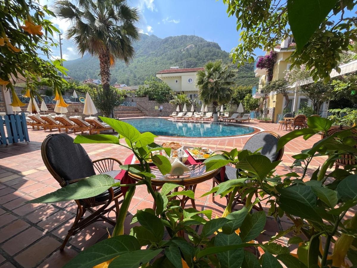 Mountain Valley Apartments, Hotel&Villas Ölüdeniz Esterno foto